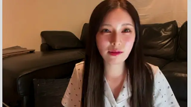Sakura-tk online show from July 13, 2026, 10:51 am