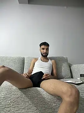 jeeyroo online show from June 28, 2026, 4:46 pm