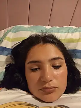 michellee444 online show from July 7, 2026, 4:26 am