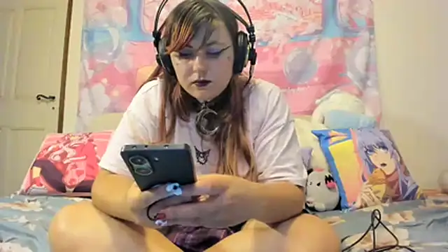 Amalya Chimera online show from August 3, 2026, 7:28 pm