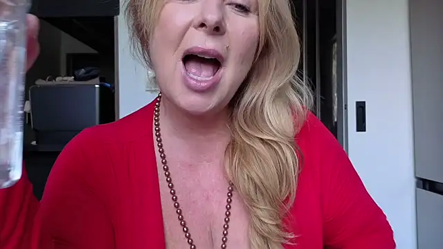 TammyJeann online show from July 14, 2026, 8:19 am
