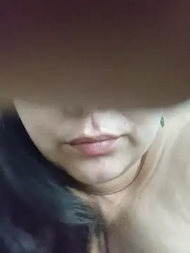 VictoriaBloom25 online show from July 12, 2026, 5:15 pm