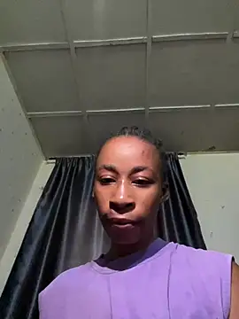 Prettypetit online show from July 3, 2026, 1:06 pm