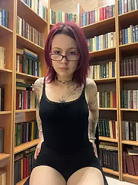 LillyBae online show from July 6, 2026, 2:25 pm