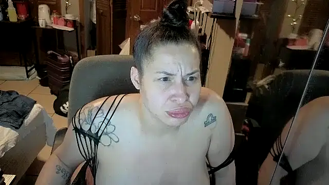 imisamoore69 online show from June 20, 2026, 9:01 am