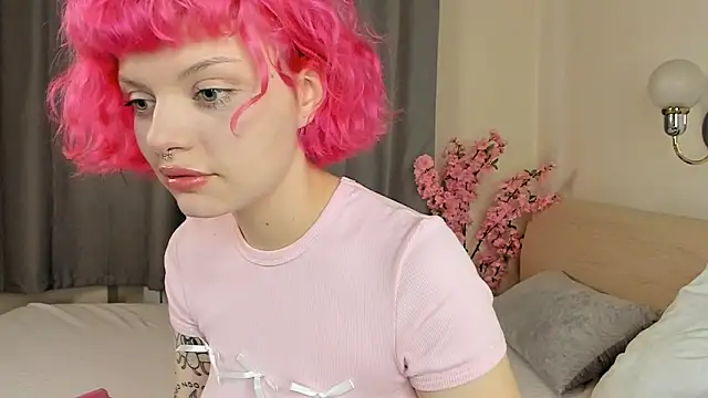 Snapshot of GypsyEmber chatting on July 6, 2026, 1:41 pm GypsyEmber online show from July 6, 2026, 1:41 pm