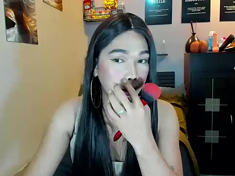 Foxybitch megan online show from July 7, 2026, 9:19 pm