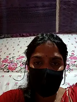 Snapshot of Noor_Desire chatting on July 10, 2026, 5:48 pm Noor Desire online show from July 10, 2026, 5:48 pm
