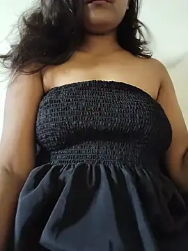 Sexyneera online show from July 29, 2026, 5:16 am