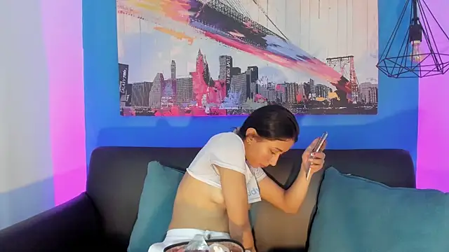 Snapshot of Luna_roose2 chatting on July 10, 2026, 12:52 pm Luna roose2 online show from July 10, 2026, 12:52 pm