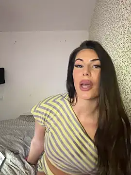 ItsMina  online show from July 11, 2026, 9:05 pm