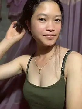 LilyLily68 online show from August 5, 2026, 5:10 am