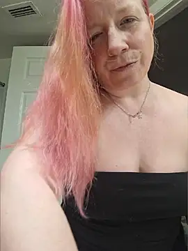 Snapshot of XxMs_StarzxX chatting on July 1, 2026, 12:45 am XxMs StarzxX online show from July 1, 2026, 12:45 am