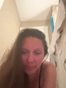 Bella 2323 online show from July 17, 2026, 4:41 am