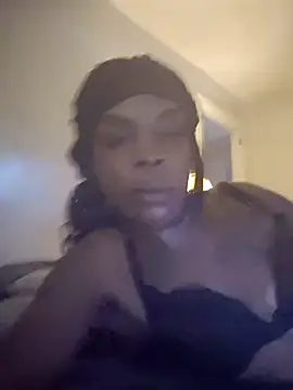 Syncereluv617 online show from July 29, 2026, 9:13 pm