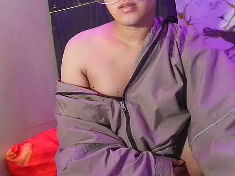 addy hugecok online show from July 22, 2026, 7:38 pm