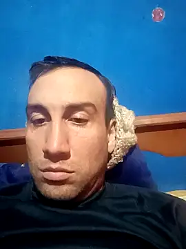 elvakero1988 online show from July 23, 2026, 5:33 pm