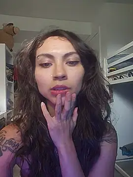 Snapshot of RebelRileyX chatting on July 28, 2026, 9:47 pm RebelRileyX online show from July 28, 2026, 9:47 pm