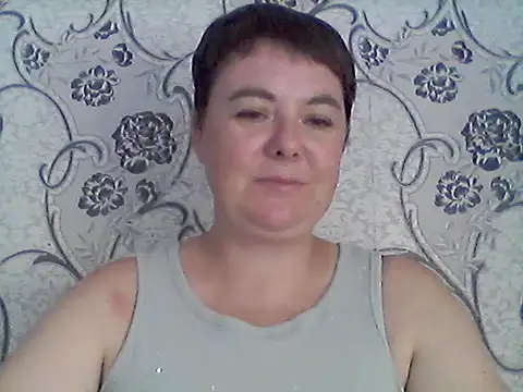 CherryLove7777 online show from July 28, 2026, 9:15 am