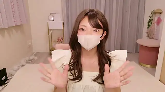 ooMEI online show from July 30, 2026, 10:25 am