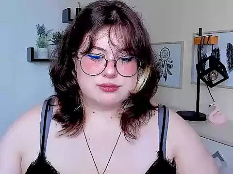 OpheliaLush online show from August 3, 2026, 9:15 am