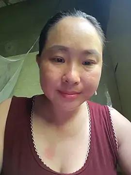 loly2007 online show from August 3, 2026, 9:04 am