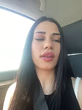 Snapshot of EllaBubbless chatting on August 1, 2026, 10:25 am EllaBubbless online show from August 1, 2026, 10:25 am