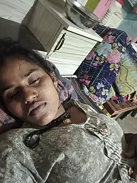 Miss rohni23 online show from August 6, 2026, 4:20 pm