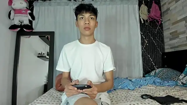 Miss yissell 555 online show from August 6, 2026, 3:30 am