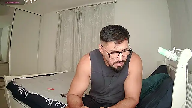 flupu1 online show from August 6, 2026, 8:44 pm
