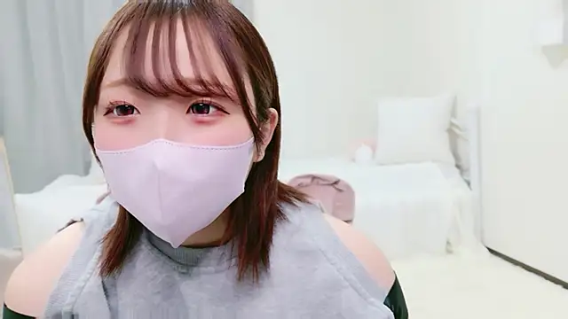 NIMO CHAN online show from August 6, 2026, 4:36 am