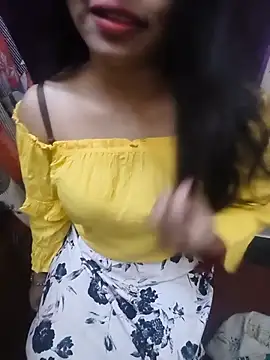 Snapshot of Cute_leeza chatting on August 7, 2026, 5:37 pm Cute leeza online show from August 7, 2026, 5:37 pm