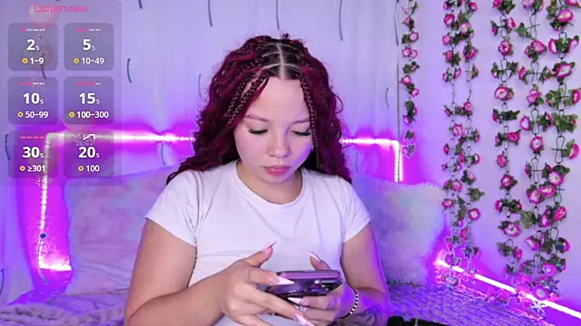 Snapshot of cloey_sweet18 chatting on August 4, 2026, 10:01 pm cloey sweet18 online show from August 4, 2026, 10:01 pm