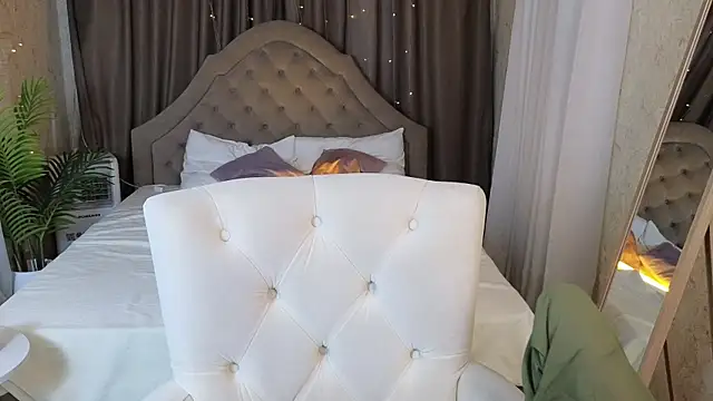 kira bliss online show from August 8, 2026, 1:30 am