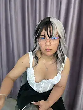 Amy Naph online show from August 9, 2026, 7:41 pm