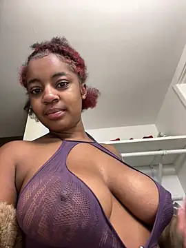 Snapshot of Scarletstarrbabe chatting on August 10, 2026, 6:39 am Scarletstarrbabe online show from August 10, 2026, 6:39 am