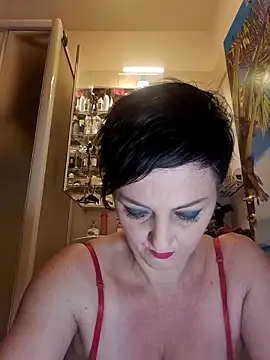 Snapshot of lucillabollente chatting on May 1, 2026, 4:06 am lucillabollente online show from May 1, 2026, 4:06 am