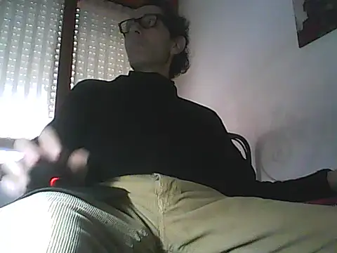 Snapshot of Moro_ra chatting on March 11, 2026, 1:06 pm Moro ra online show from March 11, 2026, 1:06 pm