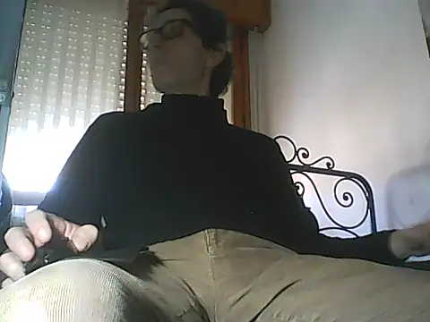 Snapshot of Moro_ra chatting on March 28, 2026, 1:22 pm Moro ra online show from March 28, 2026, 1:22 pm