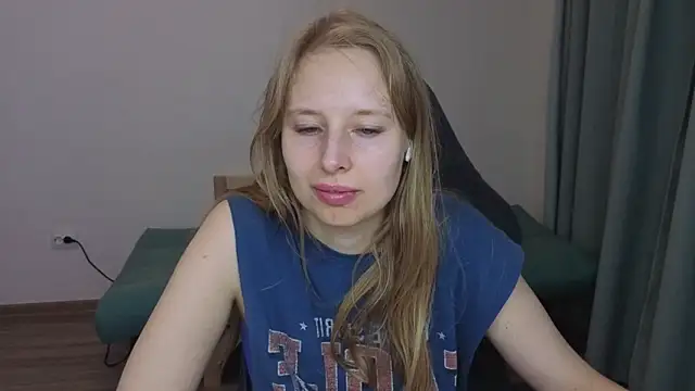 Jessy Ginger online show from June 15, 2026, 3:03 pm