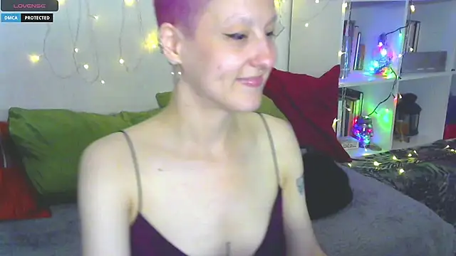 Snapshot of MartaBounty chatting on June 14, 2026, 6:21 pm MartaBounty online show from June 14, 2026, 6:21 pm