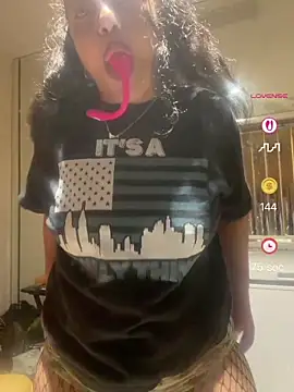 Snapshot of PichyPrettyPussy chatting on July 16, 2026, 3:29 pm PichyPrettyPussy online show from July 16, 2026, 3:29 pm