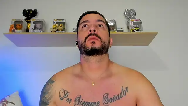 camilo restrepo21 online show from June 16, 2026, 12:13 am
