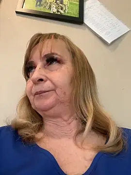 Irina2909xh online show from April 23, 2026, 10:25 am