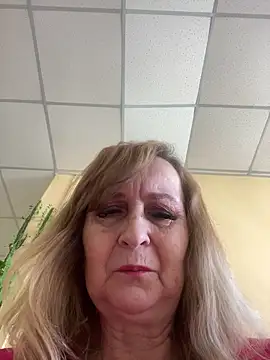 Irina2909xh online show from May 11, 2026, 7:47 am
