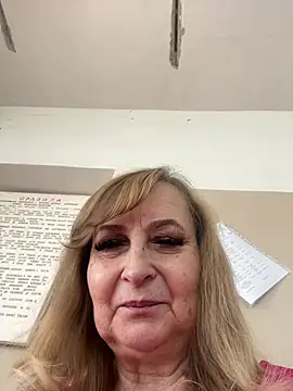 Irina2909xh online show from May 22, 2026, 10:21 am