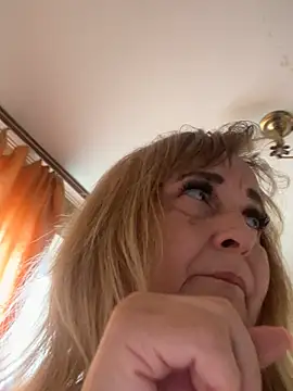 Snapshot of Irina2909@xh chatting on July 14, 2026, 2:12 pm Irina2909xh online show from July 14, 2026, 2:12 pm