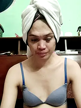 QueenSoreal online show from June 30, 2026, 3:46 pm
