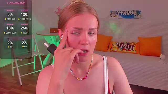 SweetMilkis online show from July 18, 2026, 6:34 pm