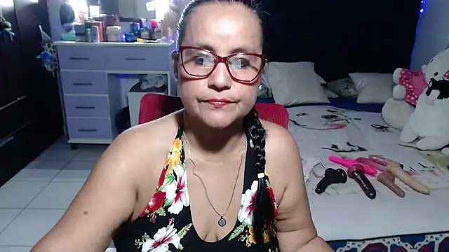 Snapshot of pervert_mommy_ chatting on June 30, 2026, 9:43 am pervert mommy online show from June 30, 2026, 9:43 am